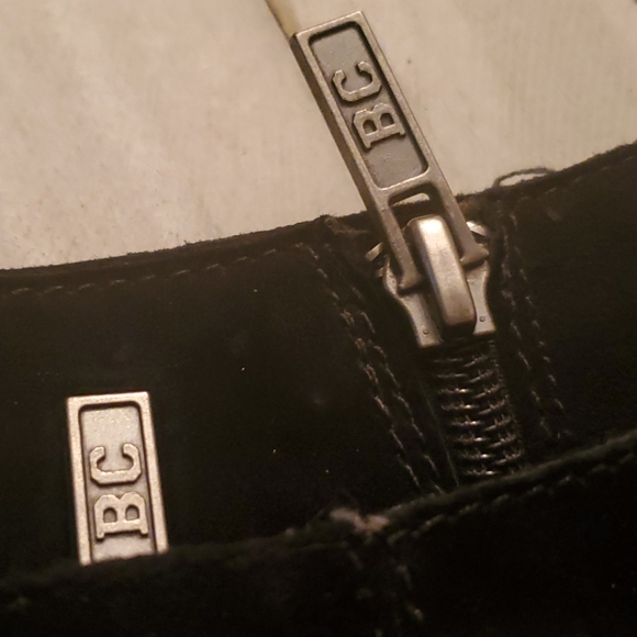 B. C Footware S. 10 Black Suede Knee High Boots - Picture 7 of 8